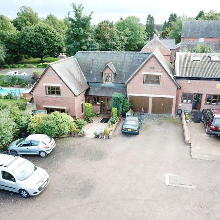Castle Farmhouse Bed And Breakfast Glenfield エクステリア 写真